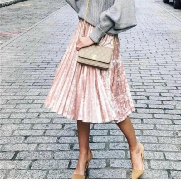 a new day Dresses & Skirts - A New Day Pink Crushed Velvet Midi Skirt